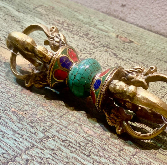 Dorje Tibetano Doble con Turquesa Central – 16 cm – Vajra Ritual de Protección