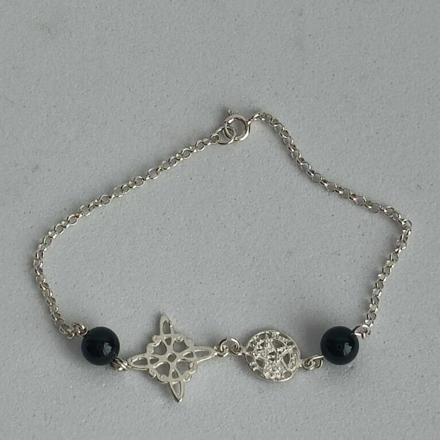 Pulsera Plata 925  doble Protección  Nudo Bruja + Tetragrámaton  y turmalina negra , Ajustable