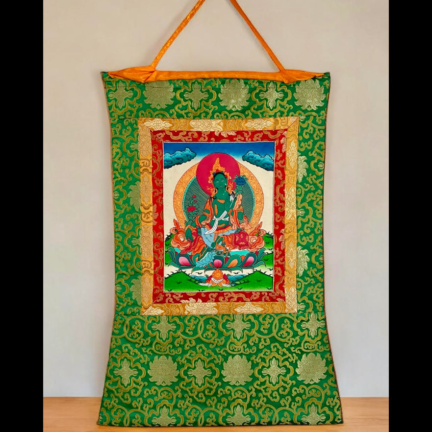 Thangka Tibetano de Tara Verde – Deidad de Protección y Compasión