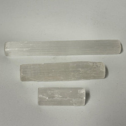 Barra de Selenita Natural 10 cm – Limpieza  Energetica y Armonía