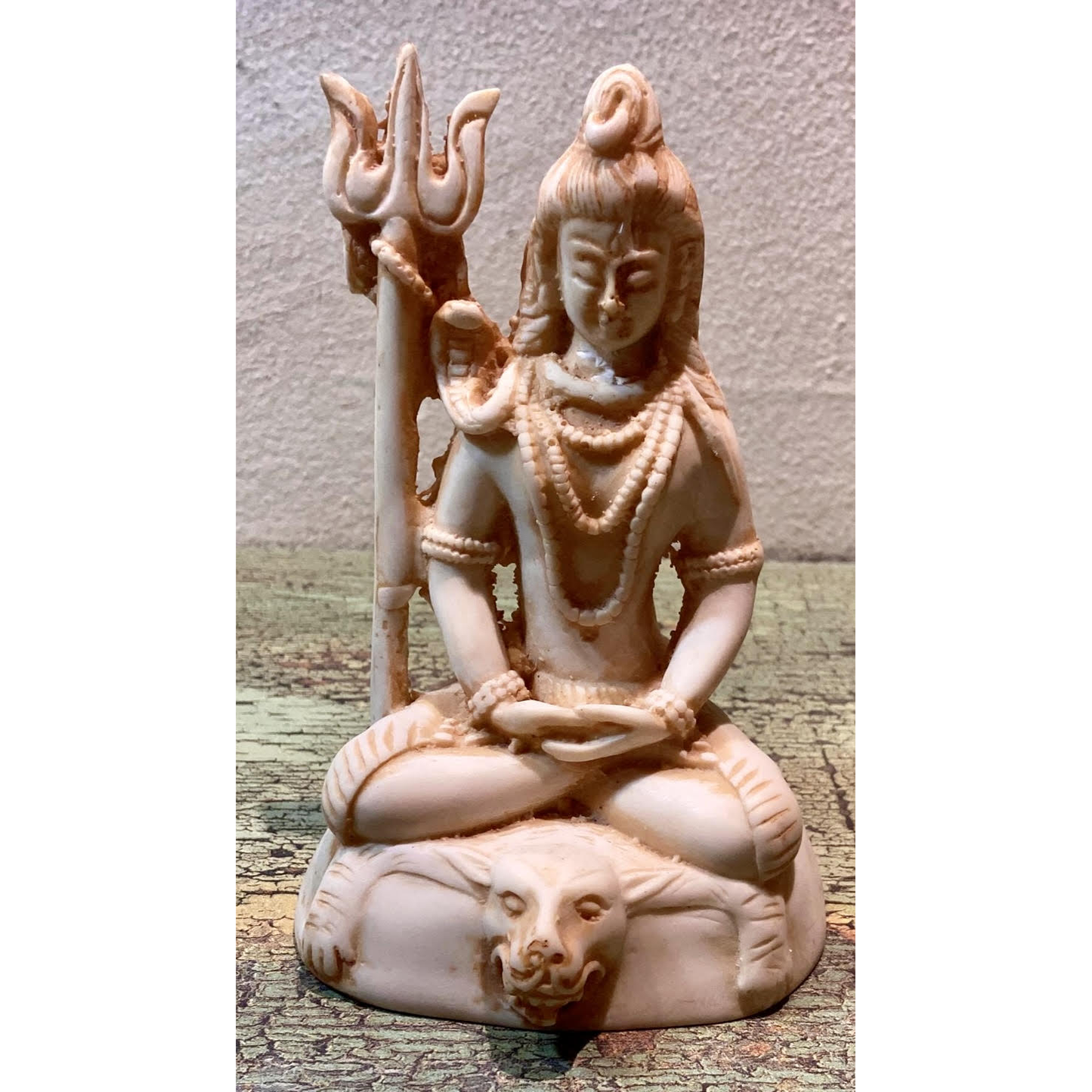Figura Shiva en Resina – Energía, Transformación y Protección Espiritual  (blanco o rojo)