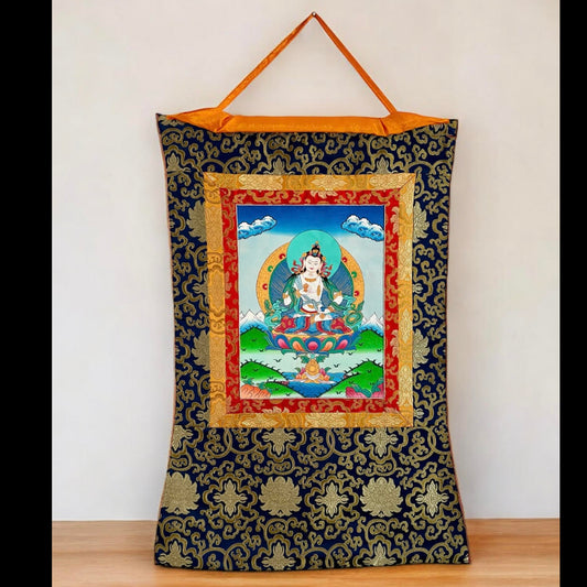 Thangka Tibetano de Chenrezig (Avalokiteshvara) – Arte Budista Tradiciona – Bodhisattva de la Compasión
