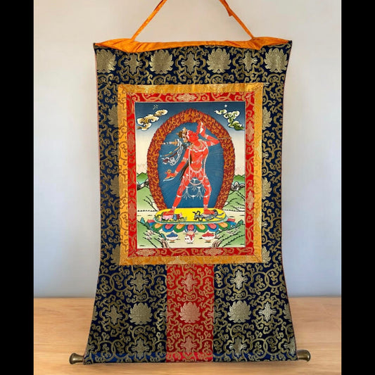 Thangka Tibetano de Vajrayogini – Deidad Tántrica de Transformación y Sabiduría
