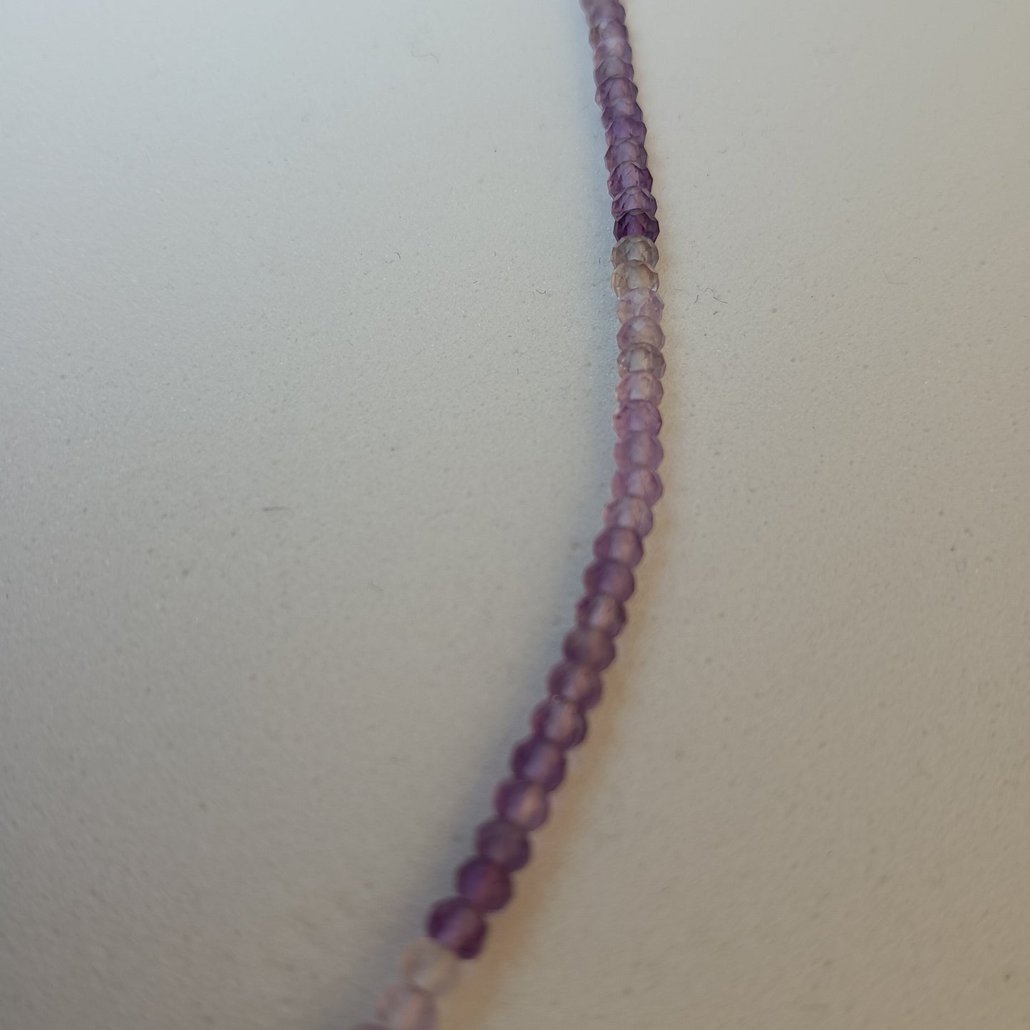 Collar de Amatista Facetada – Cierre de Plata – Protección y Equilibrio Espiritual