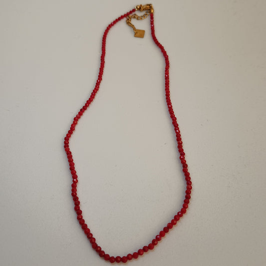 Collar de Coral de Bambú Facetado – Cierre de Acero Inoxidable – Energía y Protección