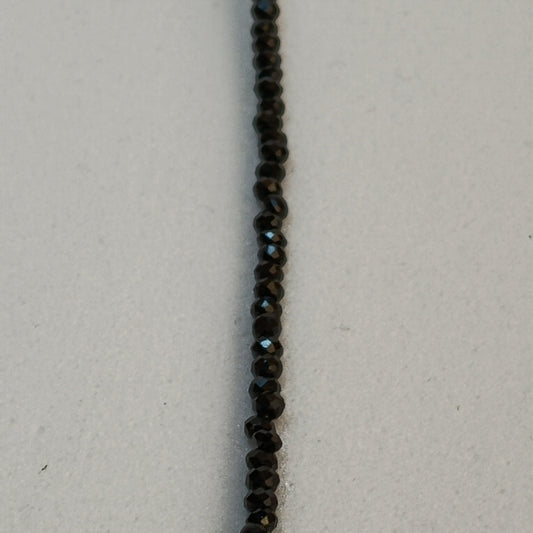 Collar de Turmalina Negra Facetada – Cierre de Plata – Protección Energética